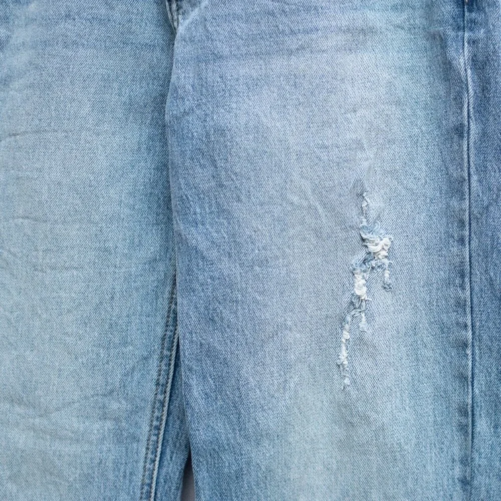 KanCan Jeans 3/25 Mid Rise True Straight Light‎ Wash Distressed Denim NWT